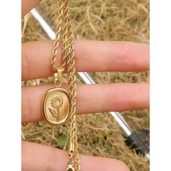 NEW 18K Gold Plated Oval Sunflower Necklace - Picture 2 of 16